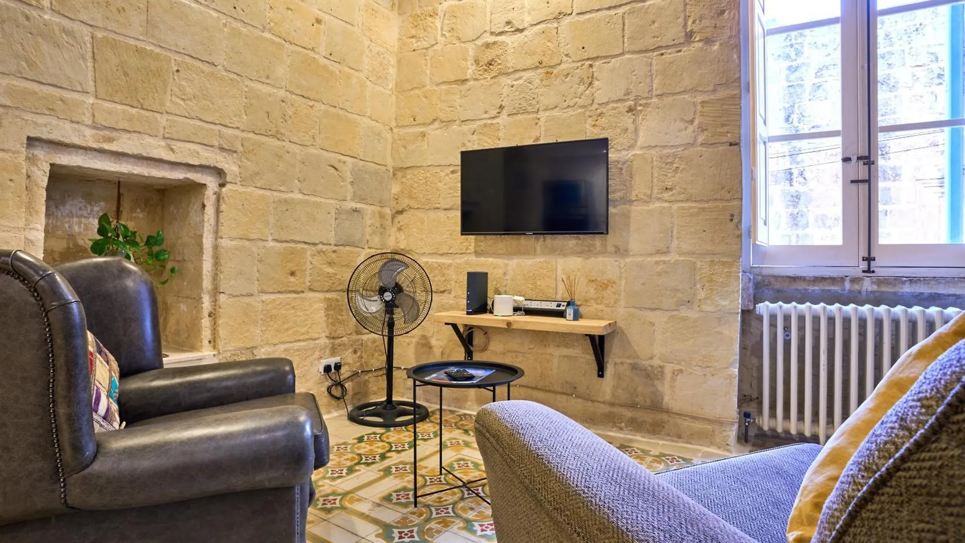 12 -16 , Pacifiku Scicluna Birgu Lägenhet