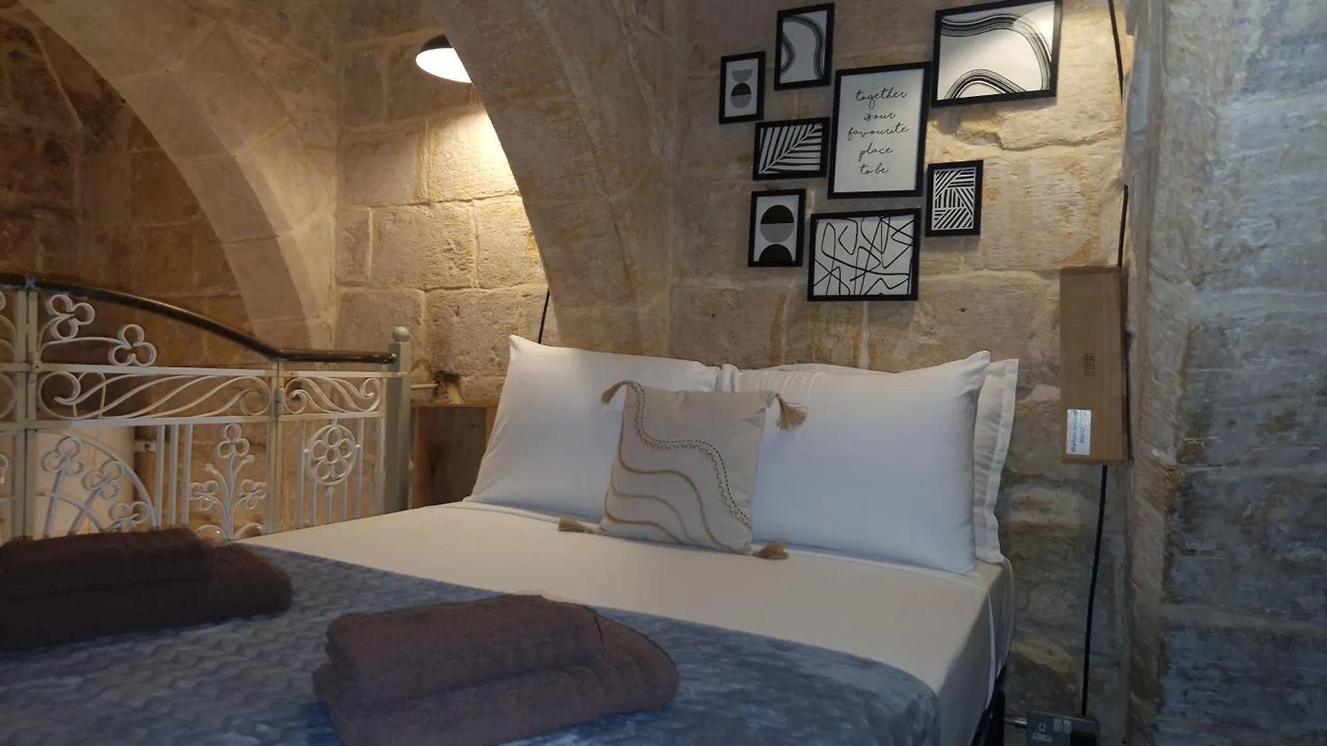 12 -16 , Pacifiku Scicluna Birgu Lägenhet